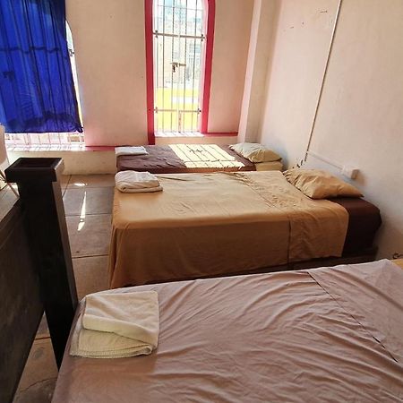 Taiyari Hostal Monterrey Exteriör bild